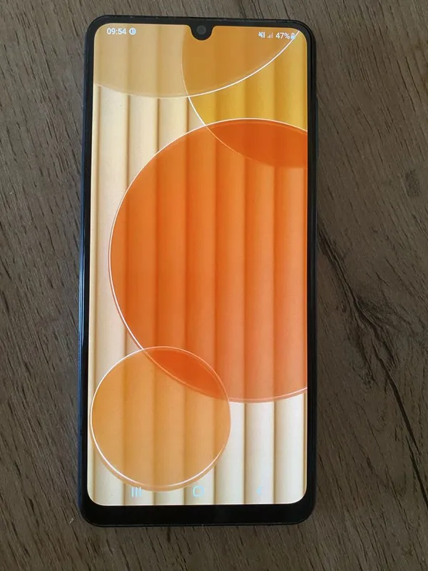 Samsung m32 6/128 kar/dok 1 Samsung m32 6/128 kar/dok 1