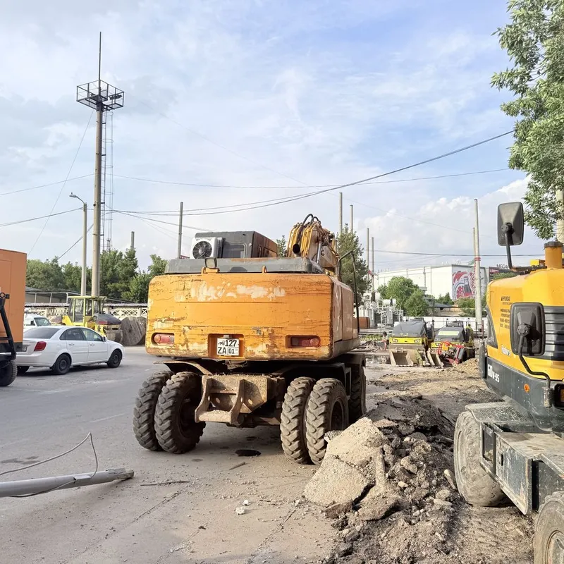 HYUNDAI 140 Ekskovator sotiladi 4