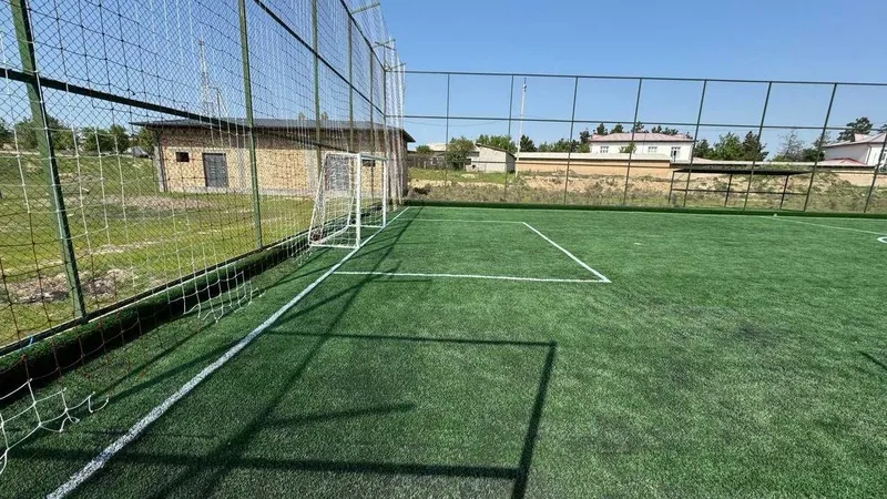 Minifutbol stadionlarini tez va sifatli qurib beramiza. — фото 1