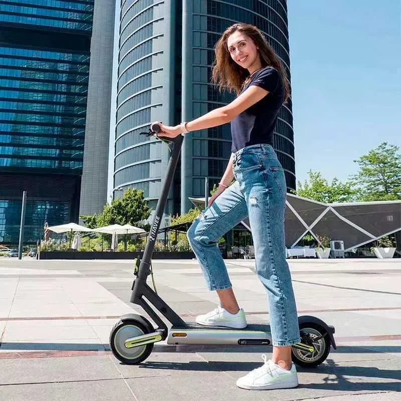 Электросамокат Xiaomi Navee Electric Scooter S65 (черный) 2 Электросамокат Xiaomi Navee Electric Scooter S65 (черный) 2