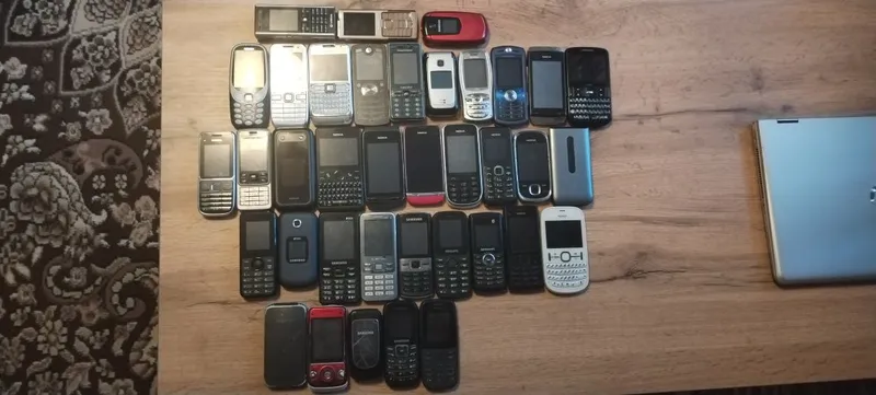 Продаются ретро телефоны Nokia, Samsung — фото 3
