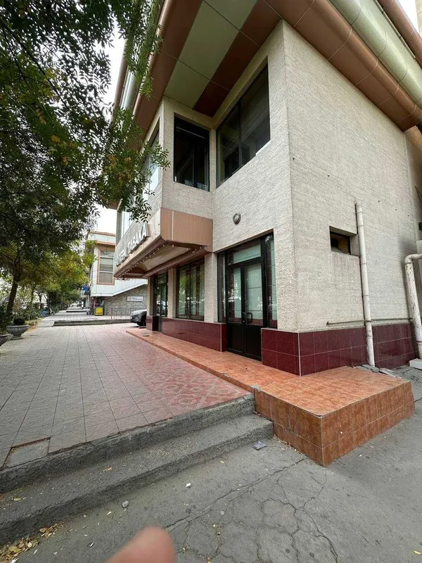 Продается Отдельно стоящий Здания 7 квартал, Спорт Товар, улица Мукуми Продается Отдельно стоящий Здания 7 квартал, Спорт Товар, улица Мукуми