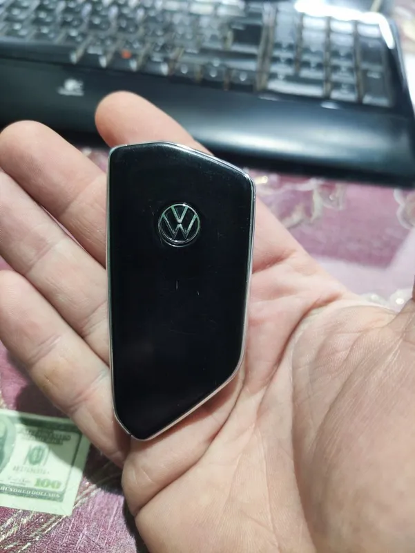 Пульт, ключ от Volkswagen id — фото 1