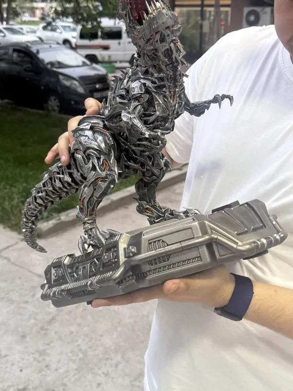 Динозавр transformers большая фигурка