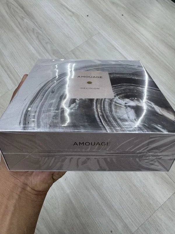 Amouage Decision 6 Amouage Decision 6