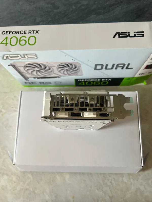 ASUS RTX 4060 8 GB видеокарта 4 ASUS RTX 4060 8 GB видеокарта 4