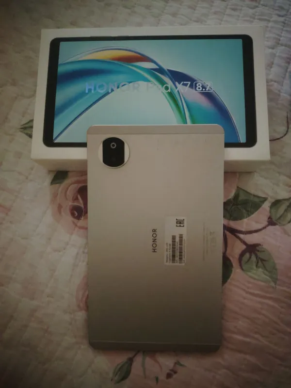 Honor Pad X7 и микрофон 1 Honor Pad X7 и микрофон 1