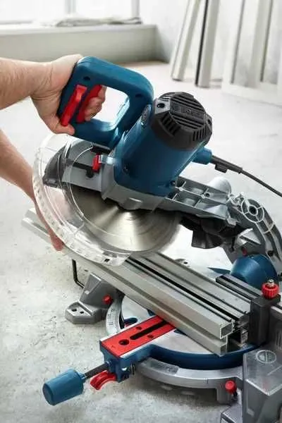 Tarsovka Bosch GCM 216 Professional Торцовочная пила 3 Tarsovka Bosch GCM 216 Professional Торцовочная пила 3