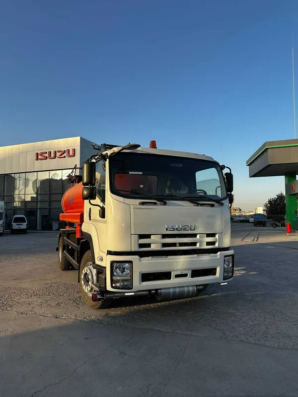 Бензовоз с ТРК ISUZU FVR34K 1