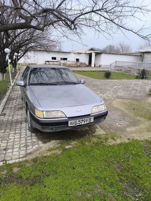 Эсреро Daewoo машина — фото 3