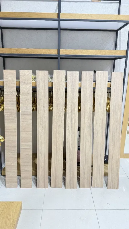 Laminat mebel uchun 155sm × 15 sm 25 dona bor Laminat mebel uchun 155sm × 15 sm 25 dona bor