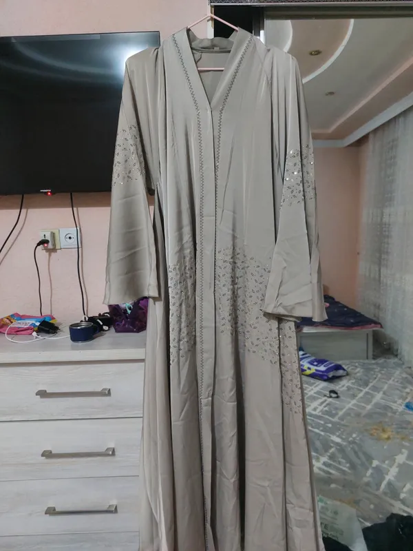 yengi dubay abaya 54razmer 1.64 boylilaga — фото 1