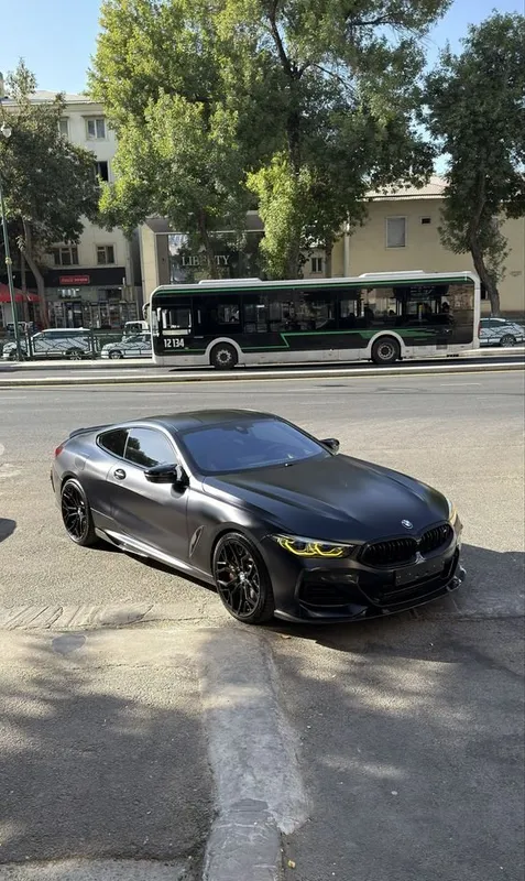 sotuvda BMW M850i 3 sotuvda BMW M850i 3