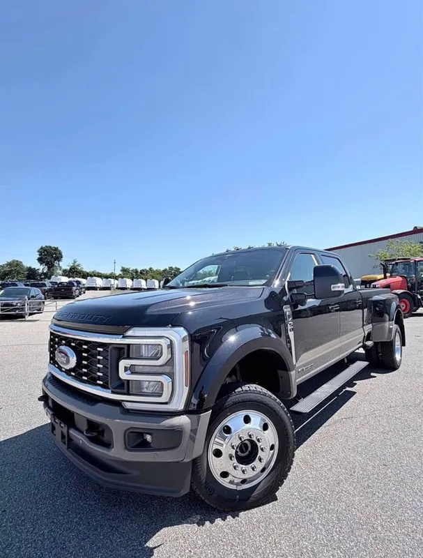 Ford F-450 King Ranch 2026 1 Ford F-450 King Ranch 2026 1