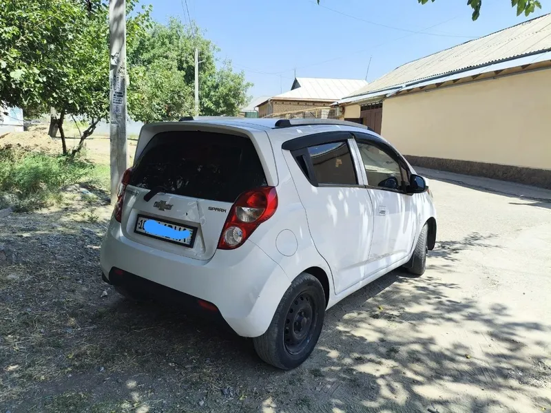 Srochno sotiladi 4