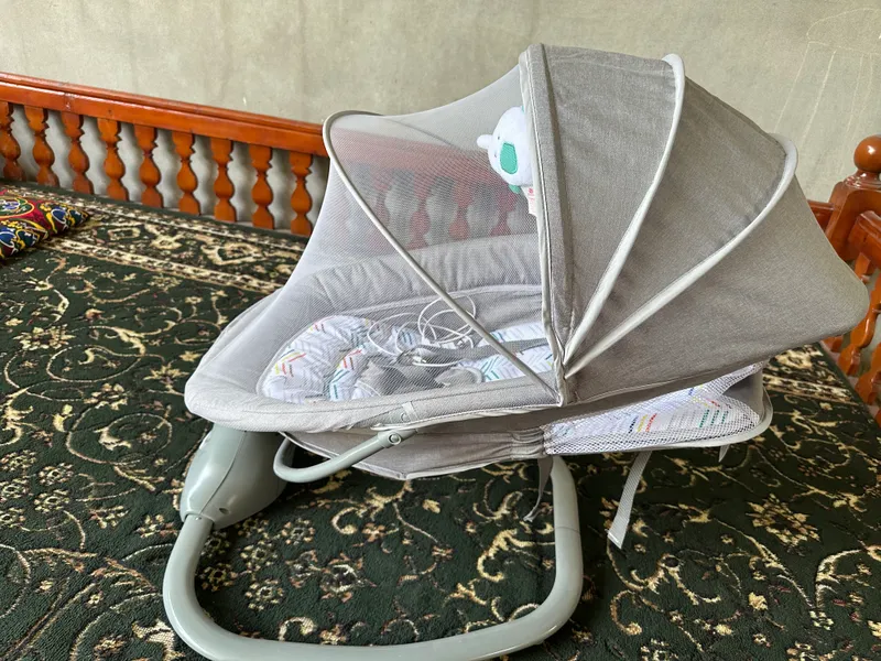 Yangi lyulka, hammasi ishlaydi, USB, Bluetooth, musiqa bor 2