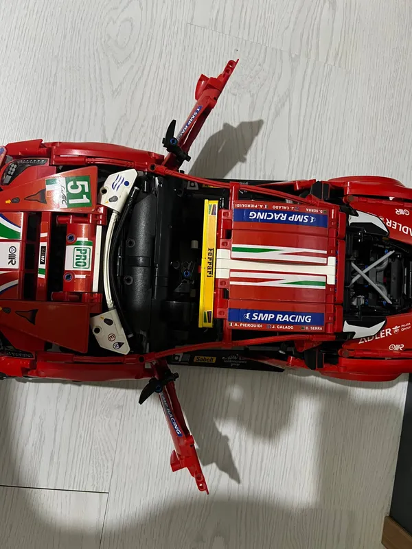 Продаю модель Ferrari (не оригинал LEGO) — фото 6