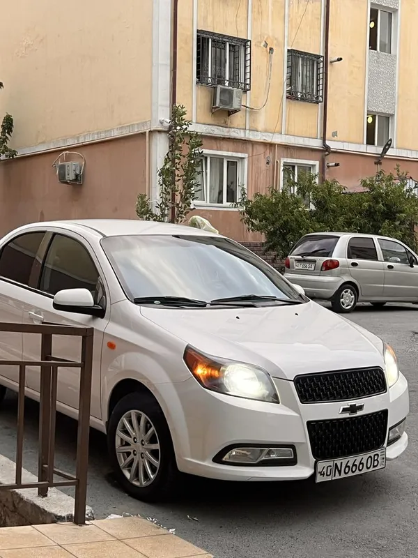 nexia 3 aftamat sotiladi navarot bor ideal 1