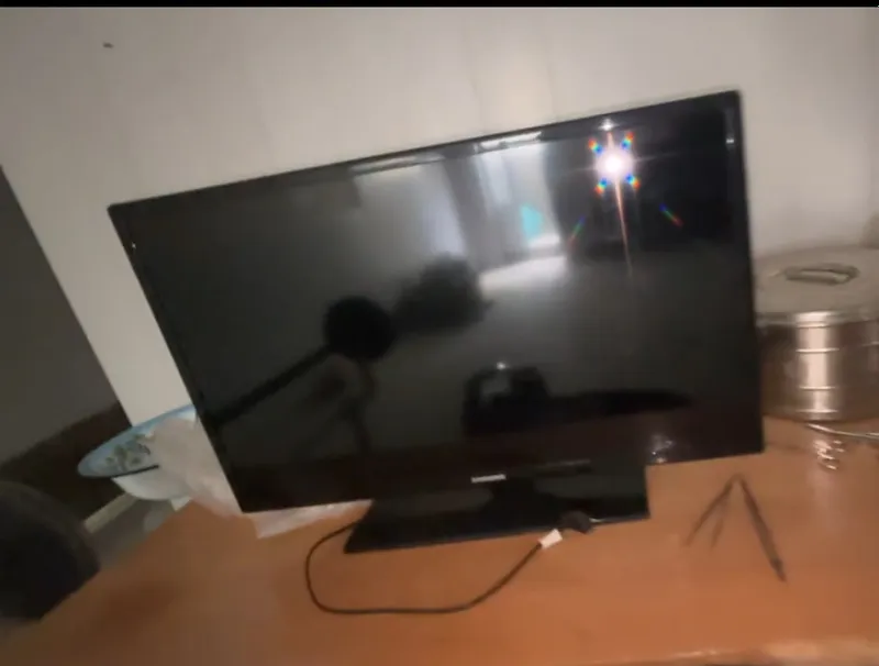 Televizor  2mikrovolnofka pilesos