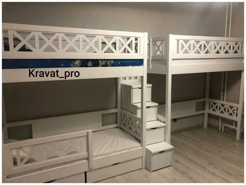Двухэтажная кровать