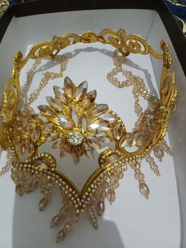 Sifatli toshlari qoʻl mehnatidagi deadima