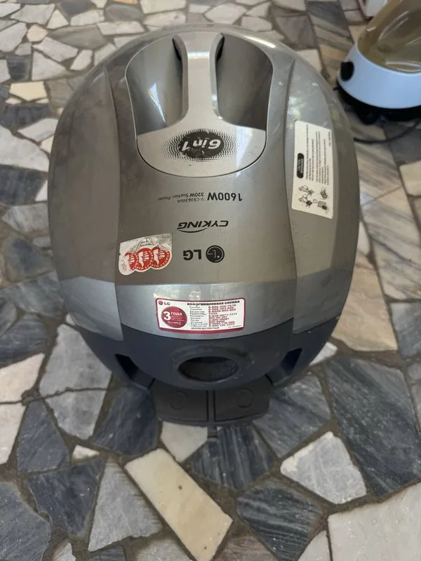 lg 320W Suction Power V-C9363WA 2 lg 320W Suction Power V-C9363WA 2