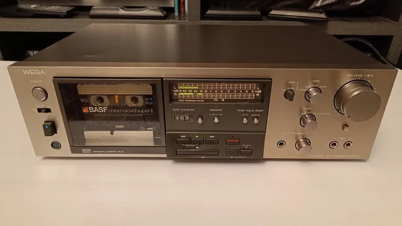WEGA C-550 dekasi (Germaniya) 1 WEGA C-550 dekasi (Germaniya) 1