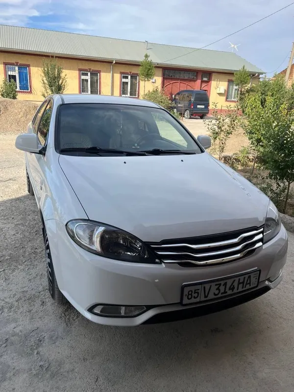 автомобил жентра