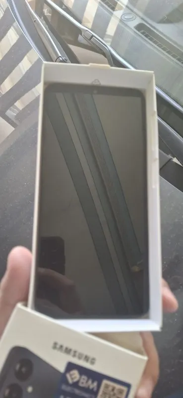 Samsung a06 состояние отличное каробка доки ест оригинал Ползовался ка 2 Samsung a06 состояние отличное каробка доки ест оригинал Ползовался ка 2
