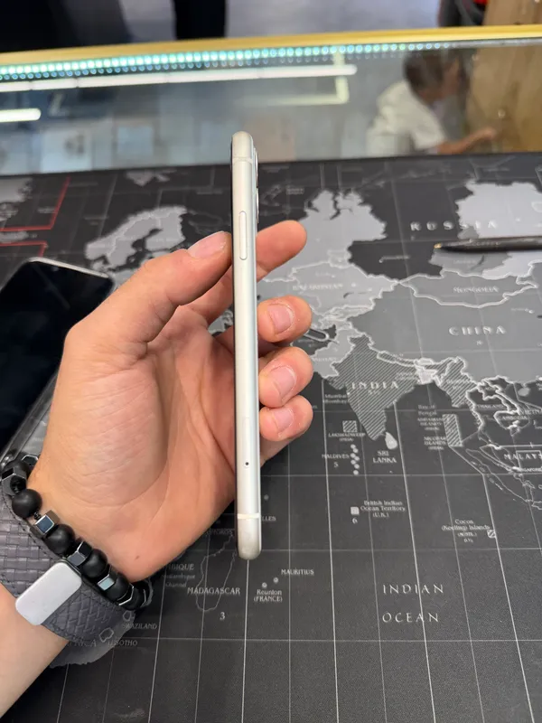 iPhone 11 6 iPhone 11 6