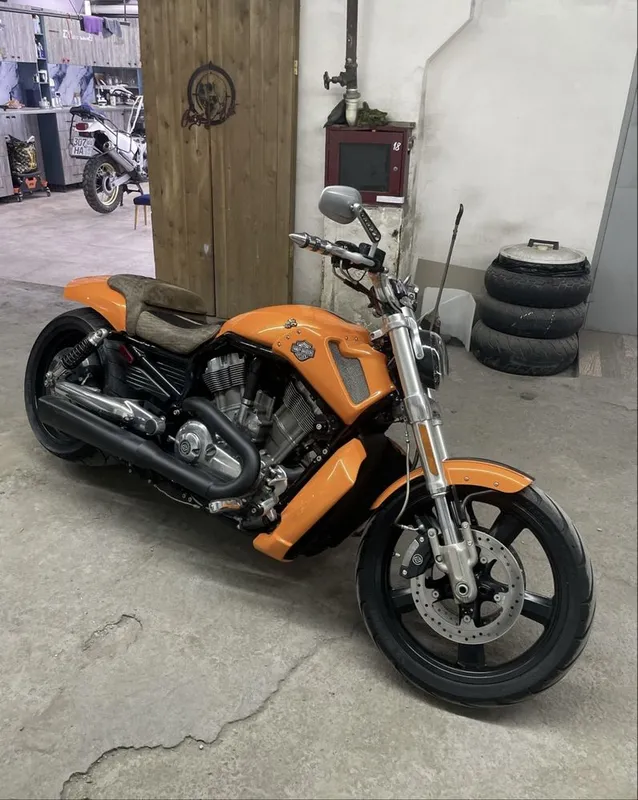 Срочно Harley Davidson V-Rod