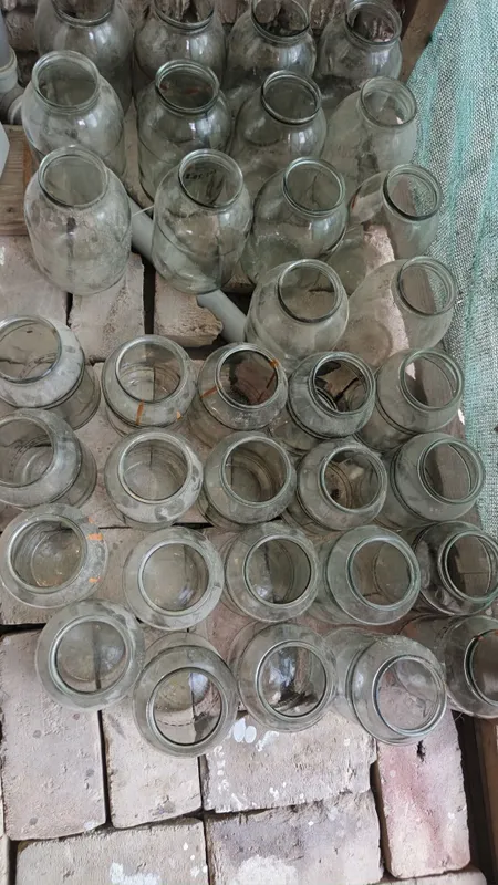Bankalar sotiladi kelishilgan narhi 2000 dan 4000 gacha 4 Bankalar sotiladi kelishilgan narhi 2000 dan 4000 gacha 4
