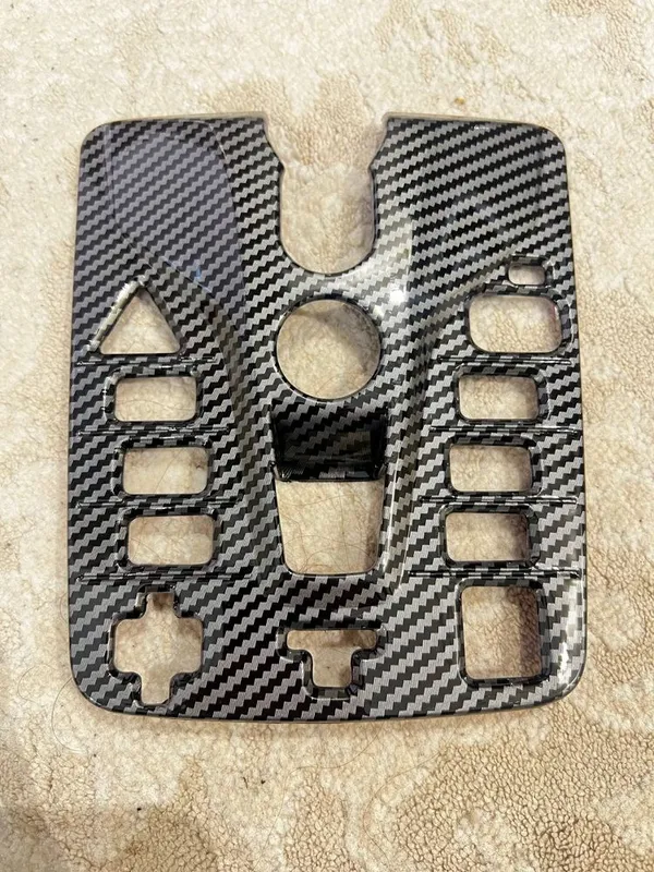 Декоративная накладка на центральную консоль для BYD 3 Декоративная накладка на центральную консоль для BYD 3