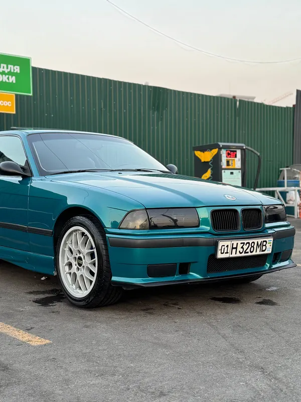 BMW E36 coupe (kupe) 4