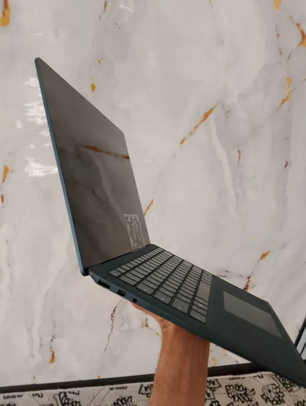 Microsoft Surface laptop 2 core i5 — фото 3