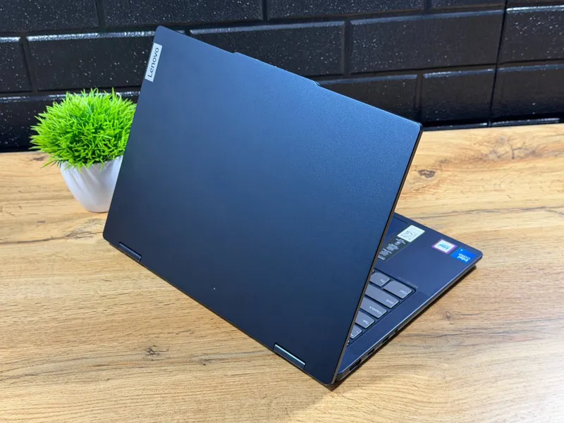 Lenovo x360 2in1 core 5 6 Lenovo x360 2in1 core 5 6