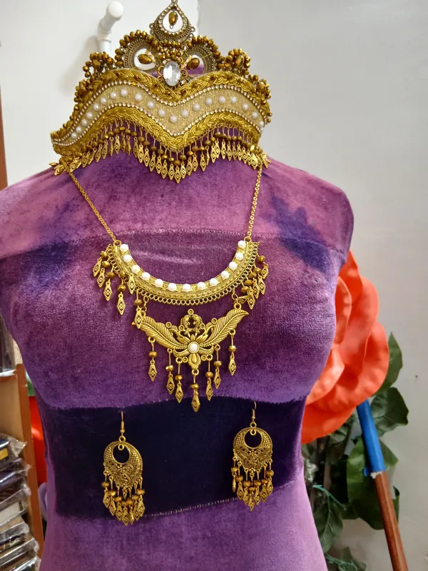 tillaqosh komplekt tillaqosh komplekt