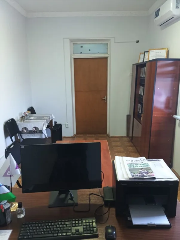 Офис в Бизнес Центре катартал 40м2