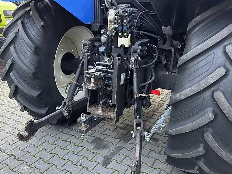 Трактор колесный New Holland T6070 PowerCommand — фото 4