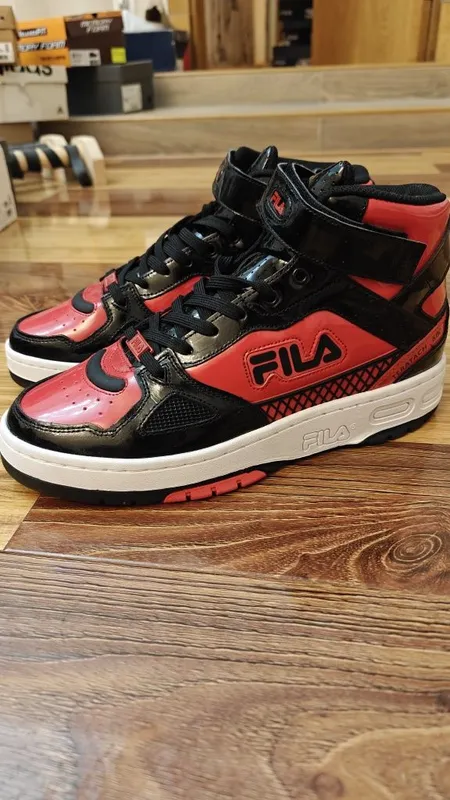 Баскетбольные кроссовки Fila со скидкой 1 Баскетбольные кроссовки Fila со скидкой 1