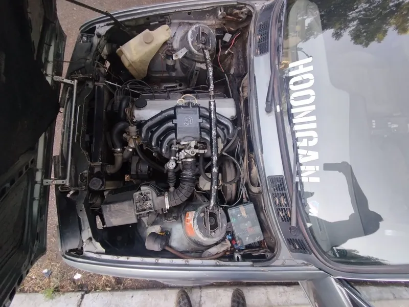 SHOSHILINCH Mashinamni sotaman 
BMW E30 7