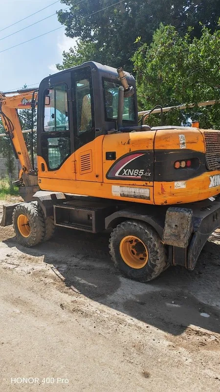 Ekskavator xiniu 3 Ekskavator xiniu 3