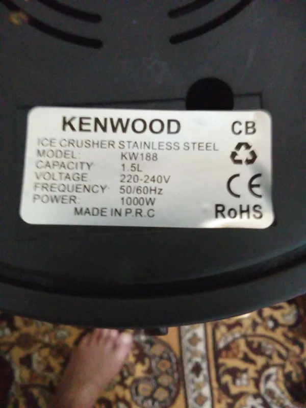 Продается блендер Kenwood 1000w. 2 Продается блендер Kenwood 1000w. 2