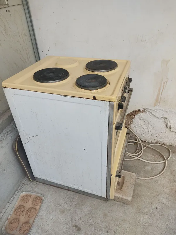 Elektr Plita sotiladi