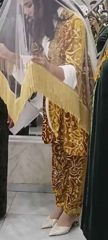 koʻylak lozim ichidagi oq kuylakchasi — фото 1