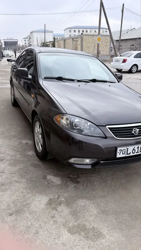 Chevrolent gentra elegant plus