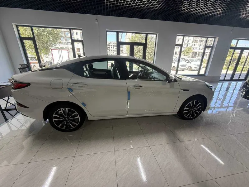 JAC J7 – Premium Liftback, endi yanada qulay narxlarda! 5