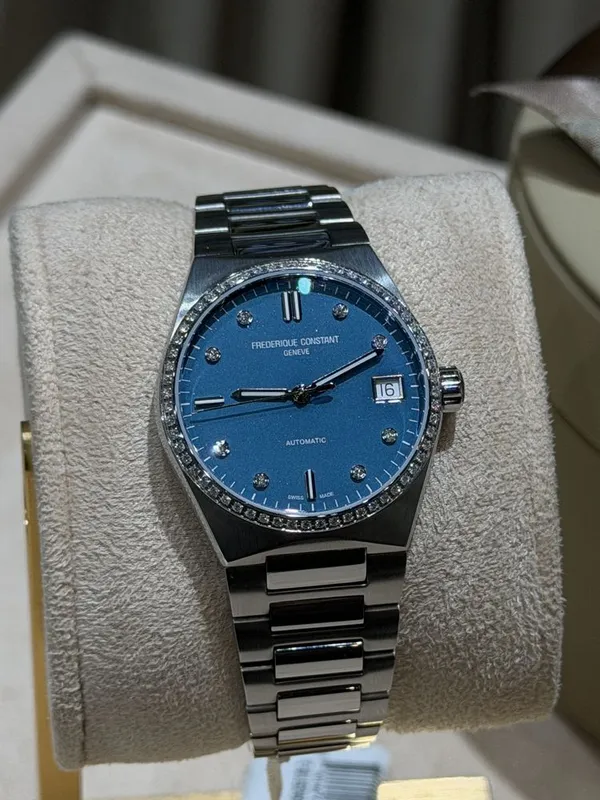 Женские часы Frederique Constant Highlife Automatic с бриллиантами 5 Женские часы Frederique Constant Highlife Automatic с бриллиантами 5