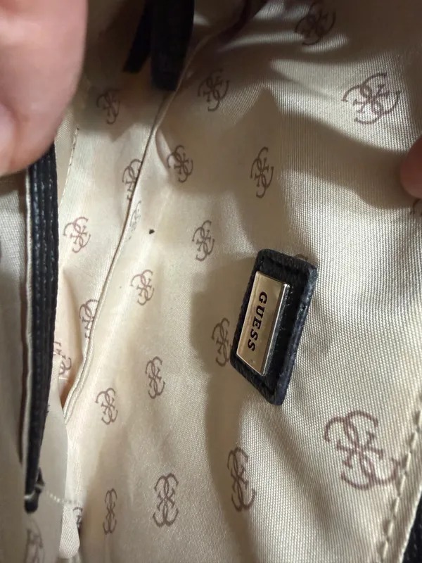 Сумка Guess оригинал один выход 2 Сумка Guess оригинал один выход 2