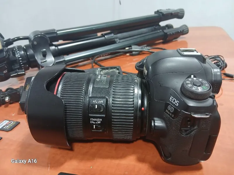 Canon 6D mark2 фотокамера сотаман. 2 Canon 6D mark2 фотокамера сотаман. 2